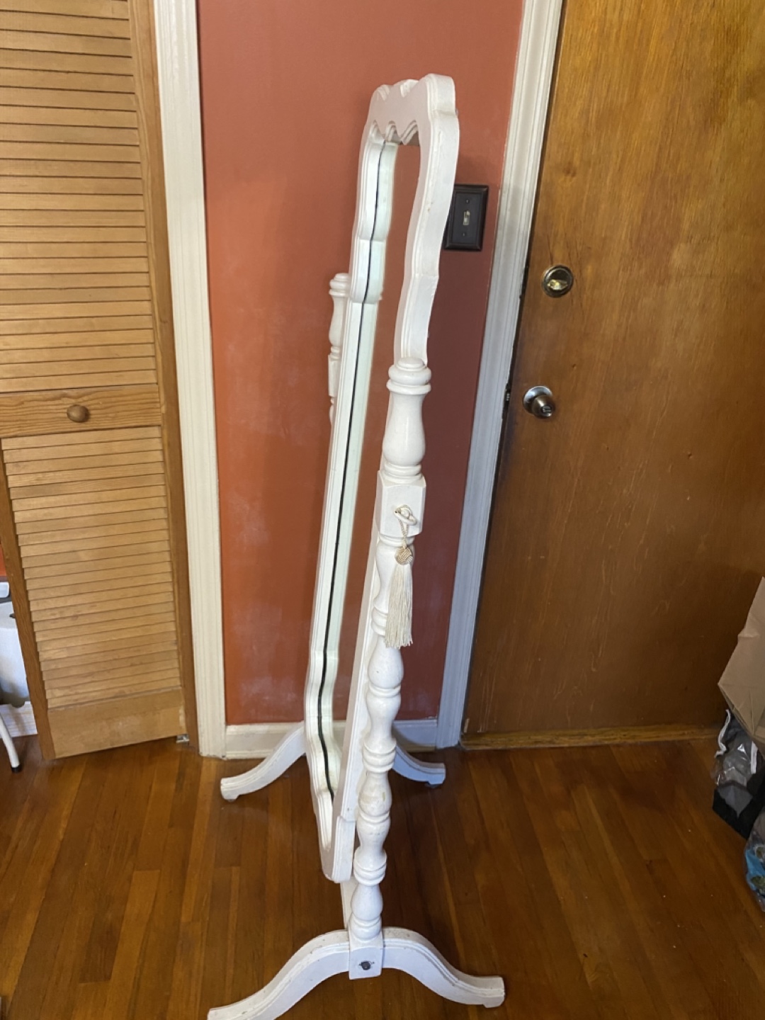 White Cheval Mirror - photo 3