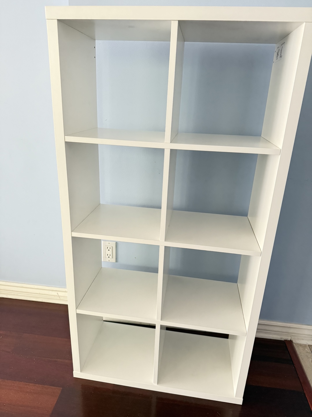 White Shelf Unit