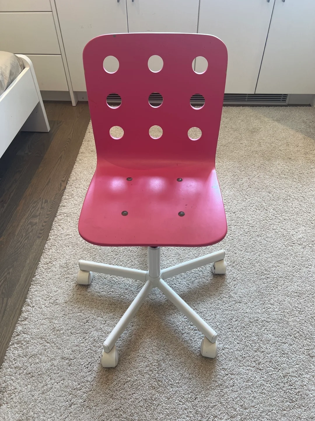 Pink Swivel Desk Chair thumbnail
