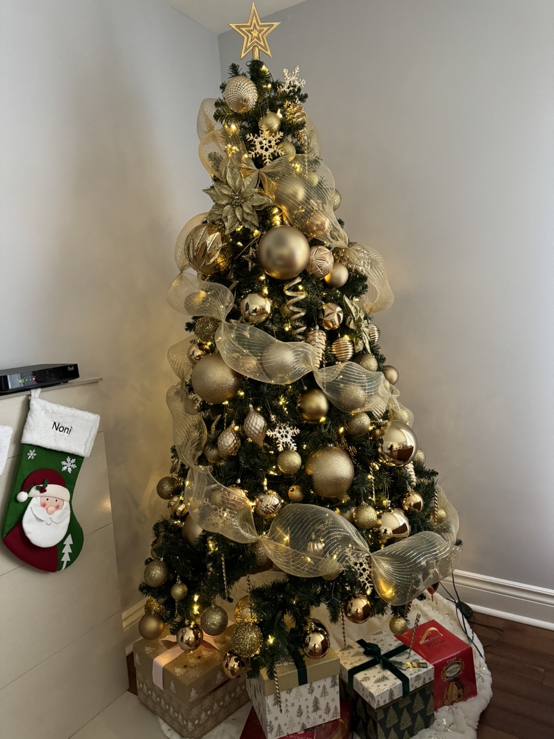7ft Pre-lit LED Artificial Christmas Tree