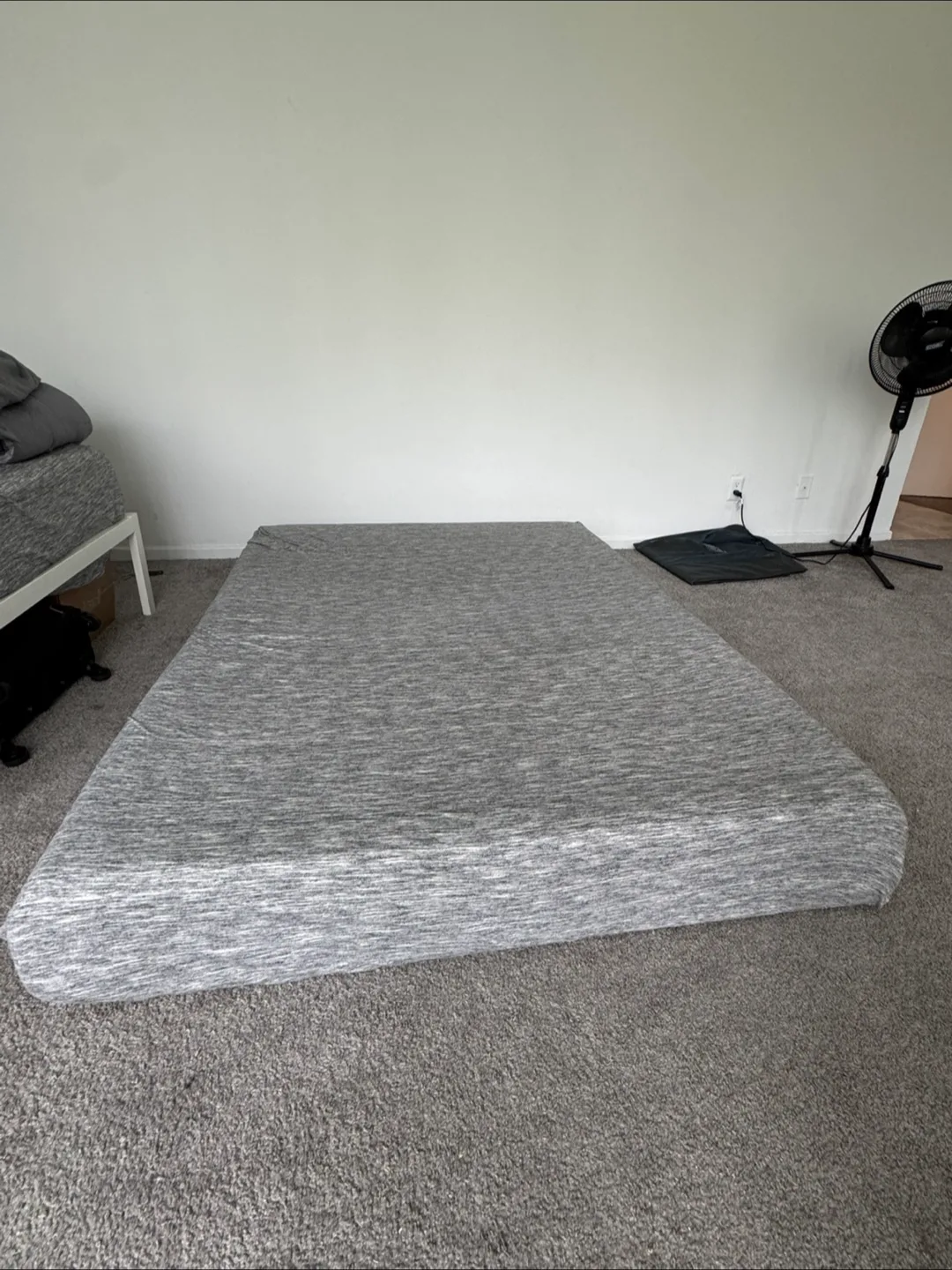 Queen Mattress thumbnail