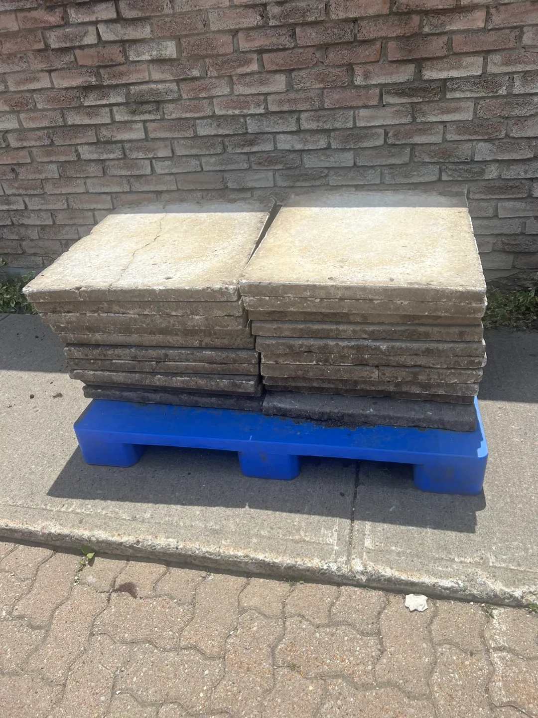 Concrete Patio Stones thumbnail