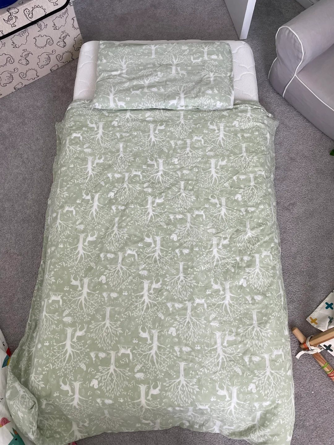 Newton Baby Crib Mattress + Covers thumbnail