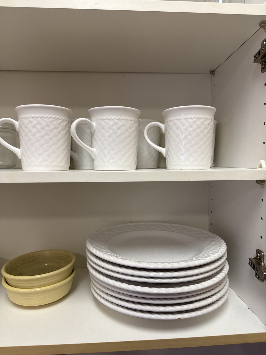Mixed Mugs, Plates, Bowls & Glasses