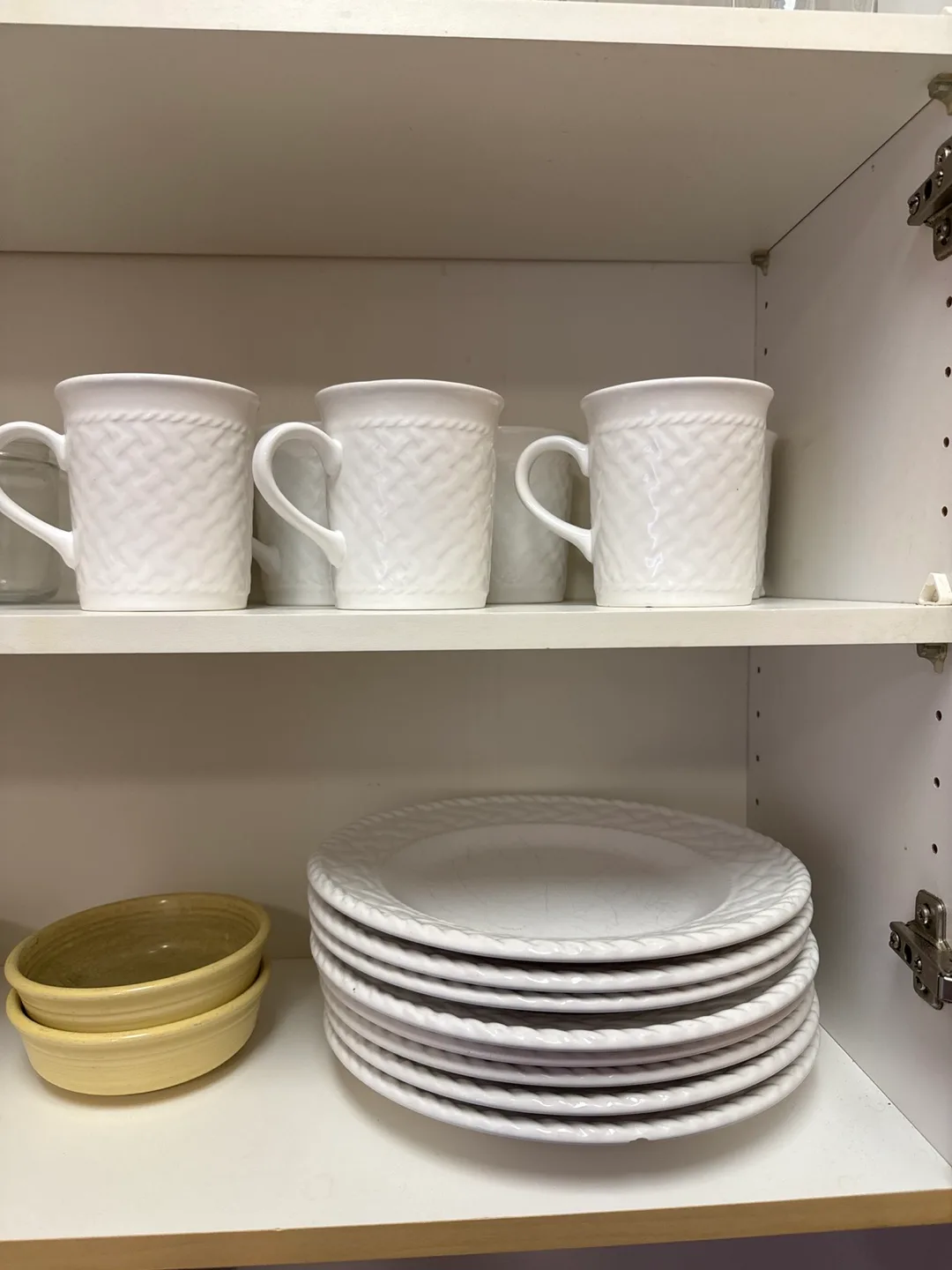 Mixed Mugs, Plates, Bowls & Glasses thumbnail