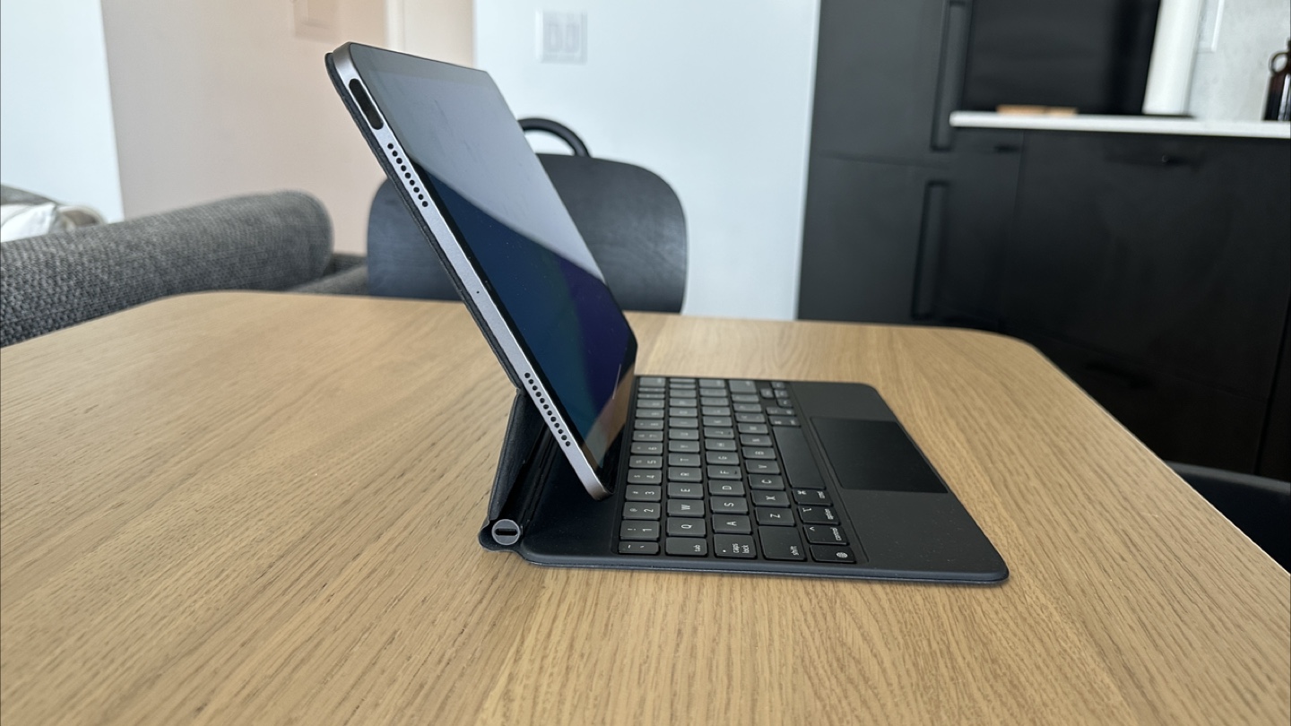 Apple iPad Air 5th (256gb/M1) & Magic Keyboard - photo 3