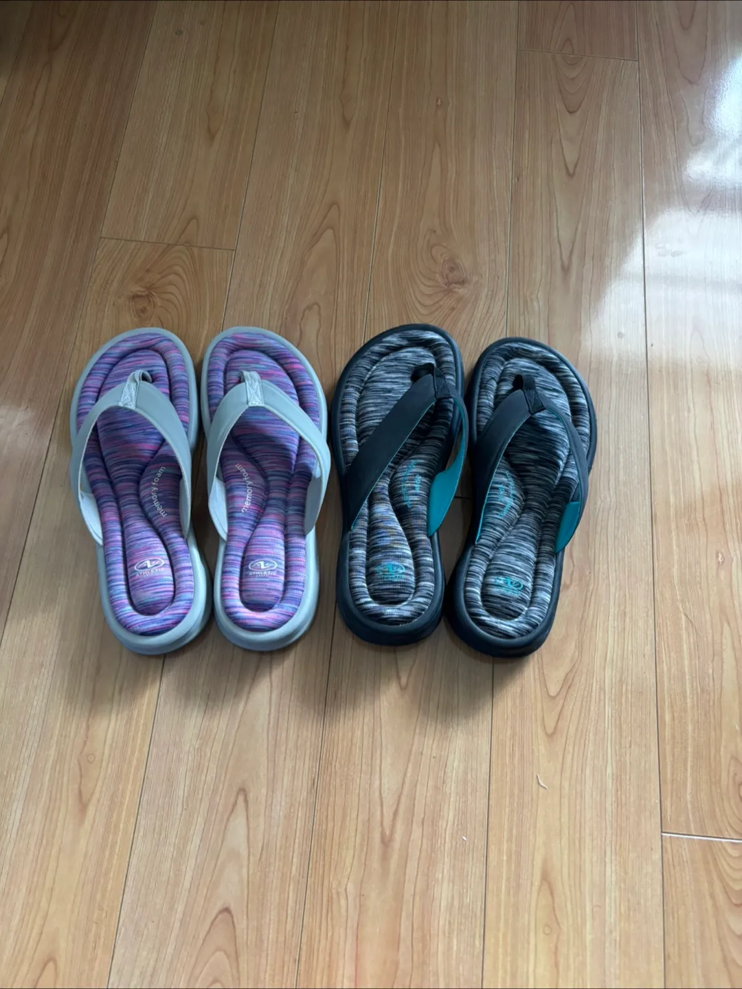 Flip Flops Bundle - Size 7/8 thumbnail