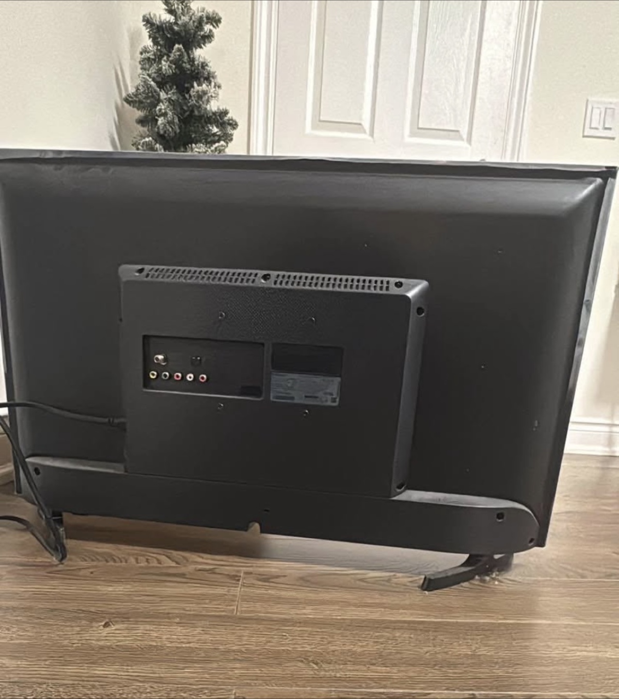 Samsung 32-inch 1080p HD LED Smart TV - Great Condition!