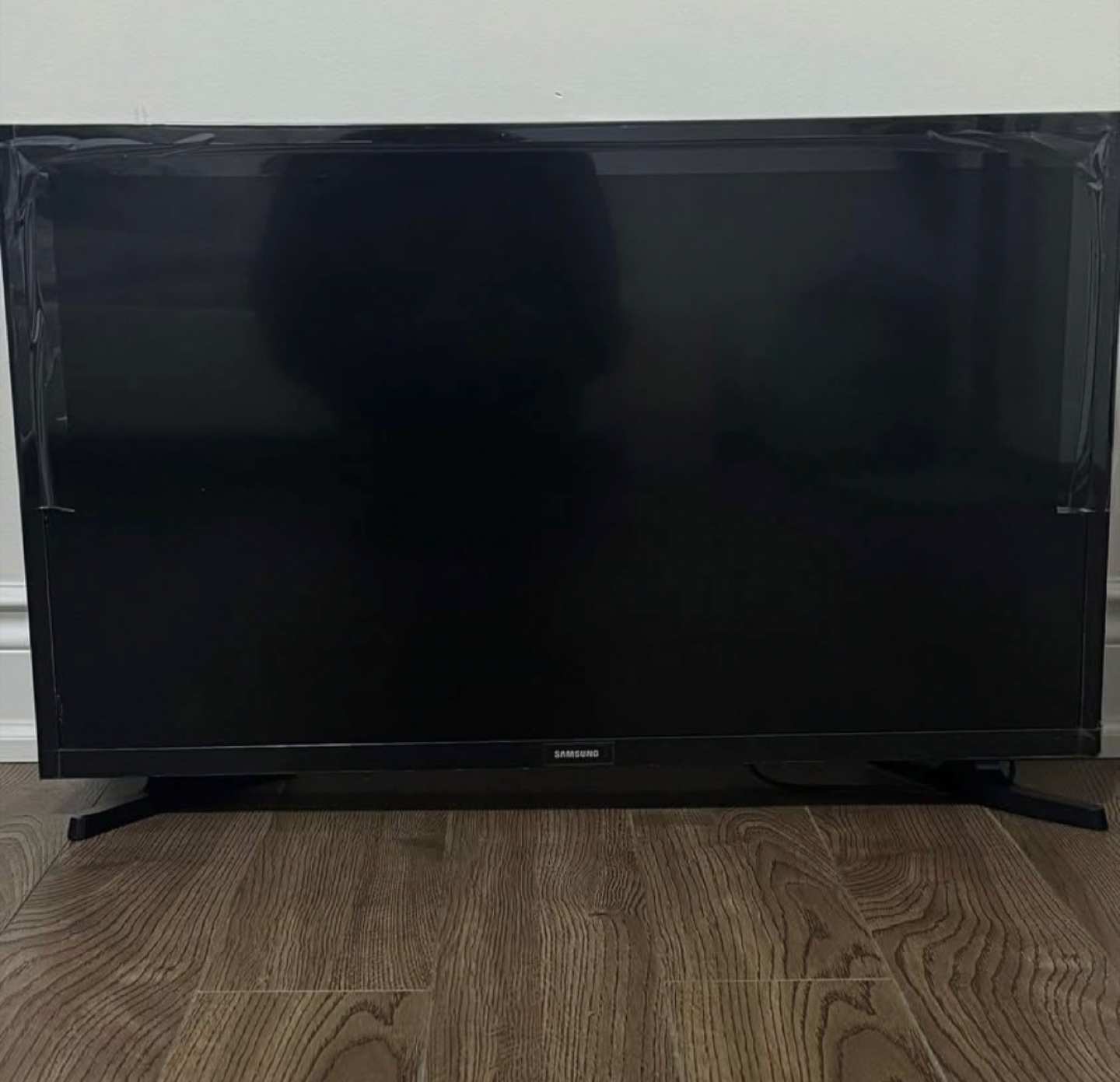 Samsung 32-inch 1080p HD LED Smart TV - Great Condition! - photo 2