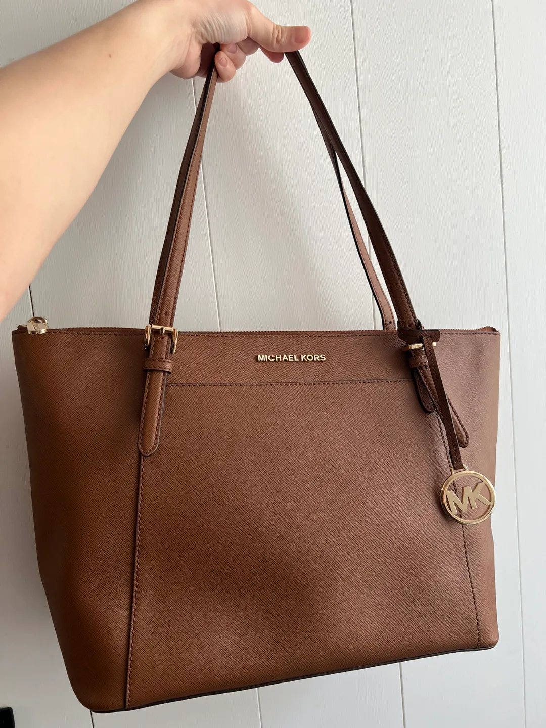 Michael Kors Ciara Tote Luggage Large Zip image indicator(2)