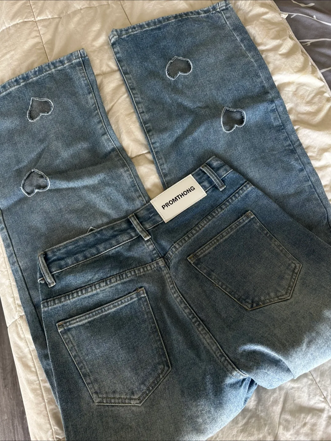 Promthong Heart Cutout Wide Leg Jeans image indicator(3)