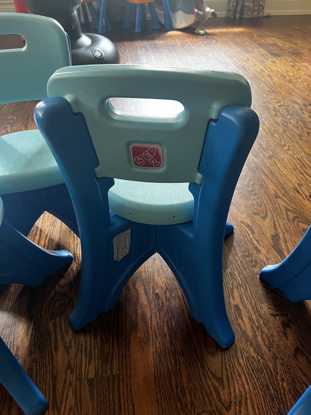 4- Step2 Child's Chair - perfect for under 5 - photo 2