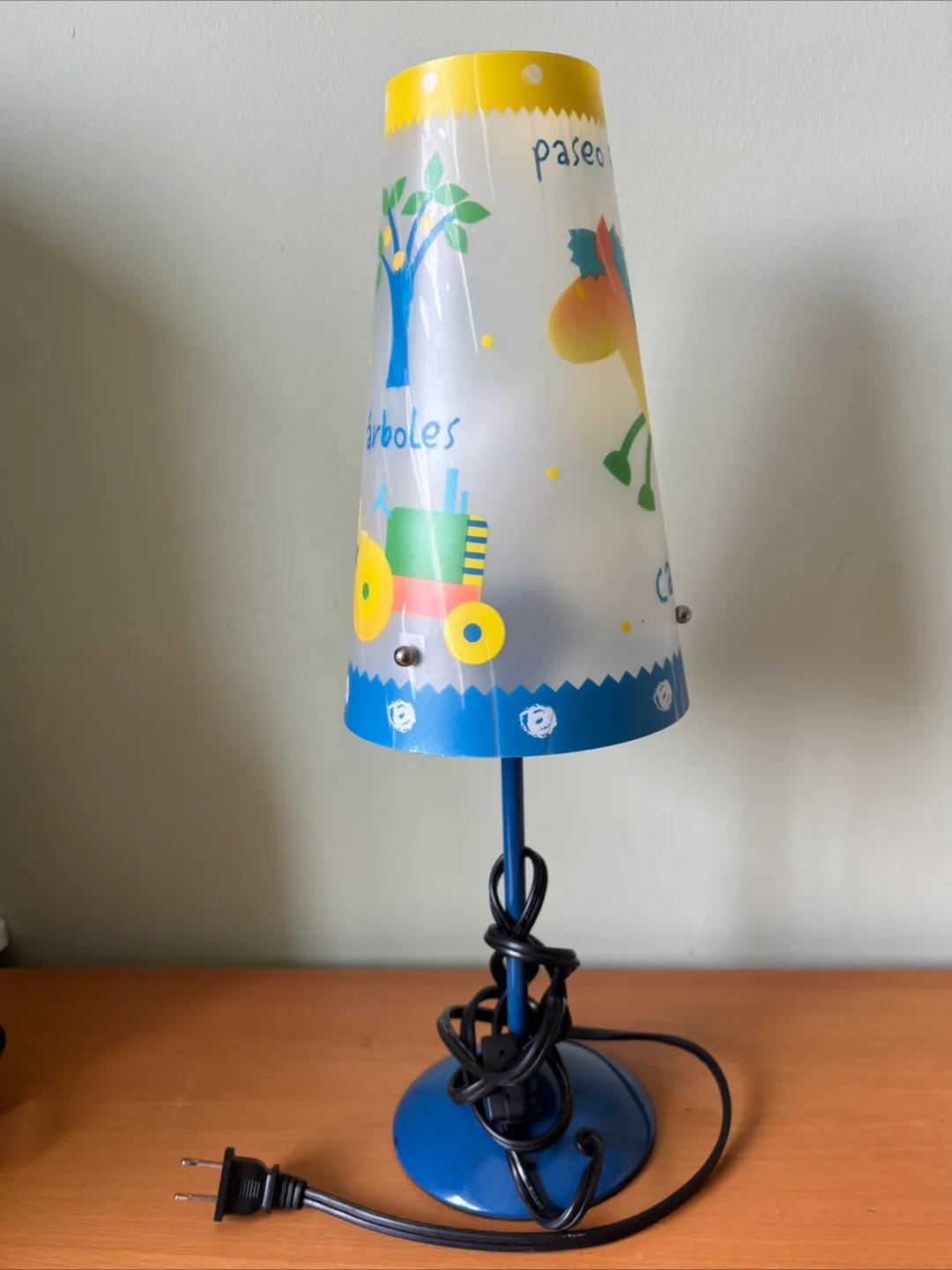 Kids' Blue Table Lamp with Horse Design image indicator(2)