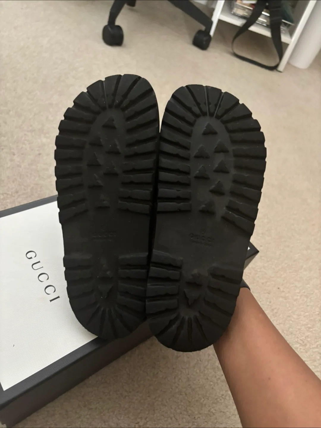 Gucci Slides - Size 8 Women’s (size 6.5 men’s) image indicator(3)