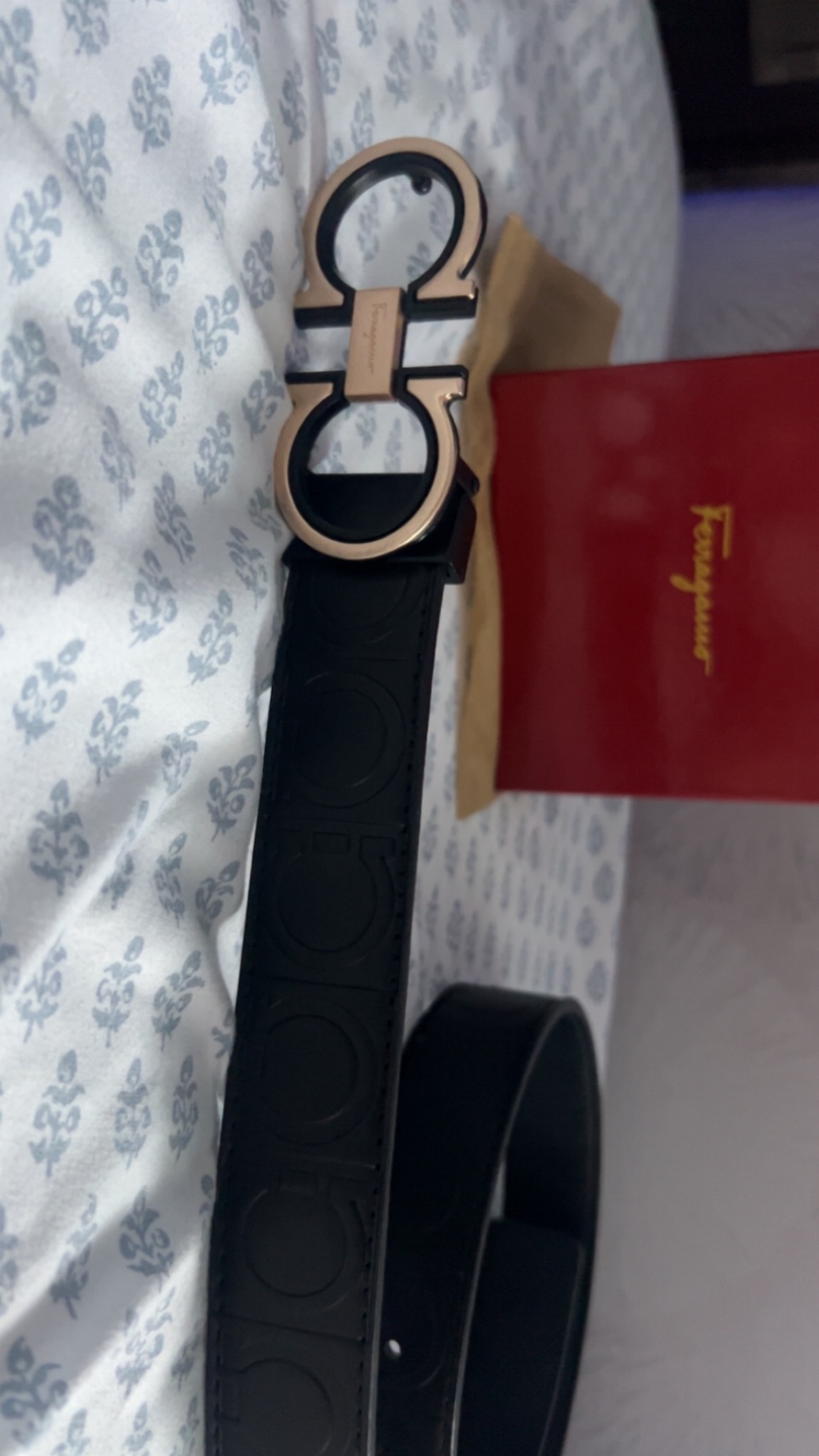 Salvatore Ferragamo Black Leather Belt with Box - photo 2