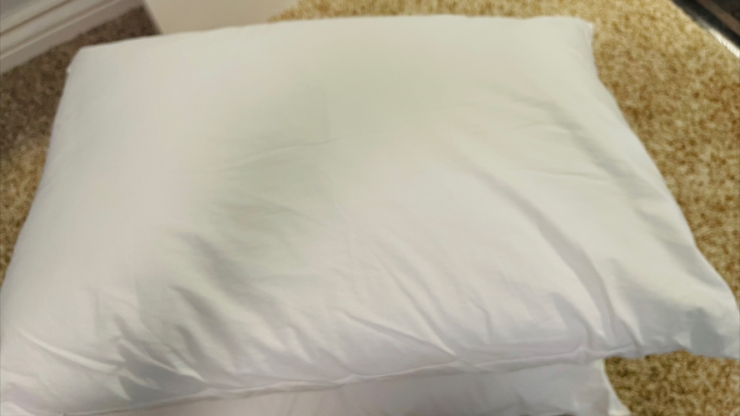 Mainstays White Pillows - Set of 2. Must go before June 28! - photo 2