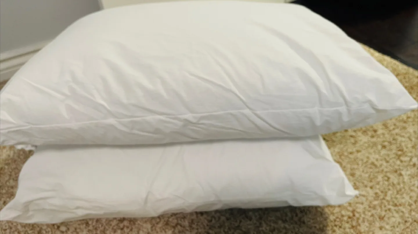 Mainstays White Pillows - Set of 2. Must go before June 28! thumbnail