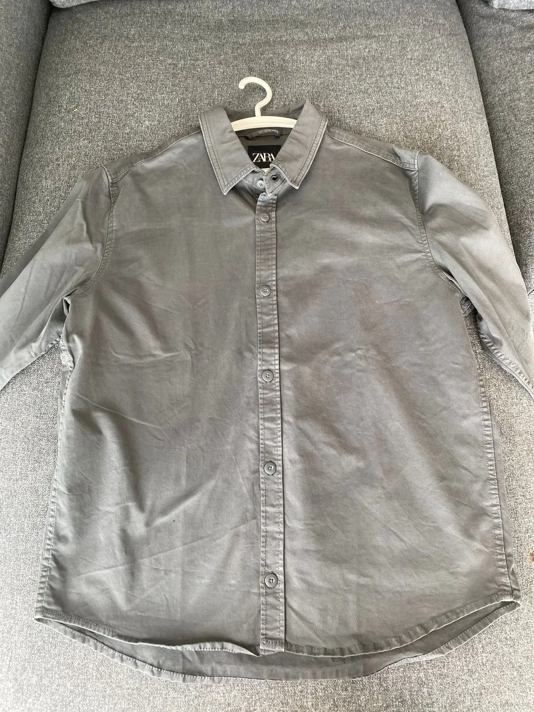 Zara Grey Button-Up Shirt thumbnail