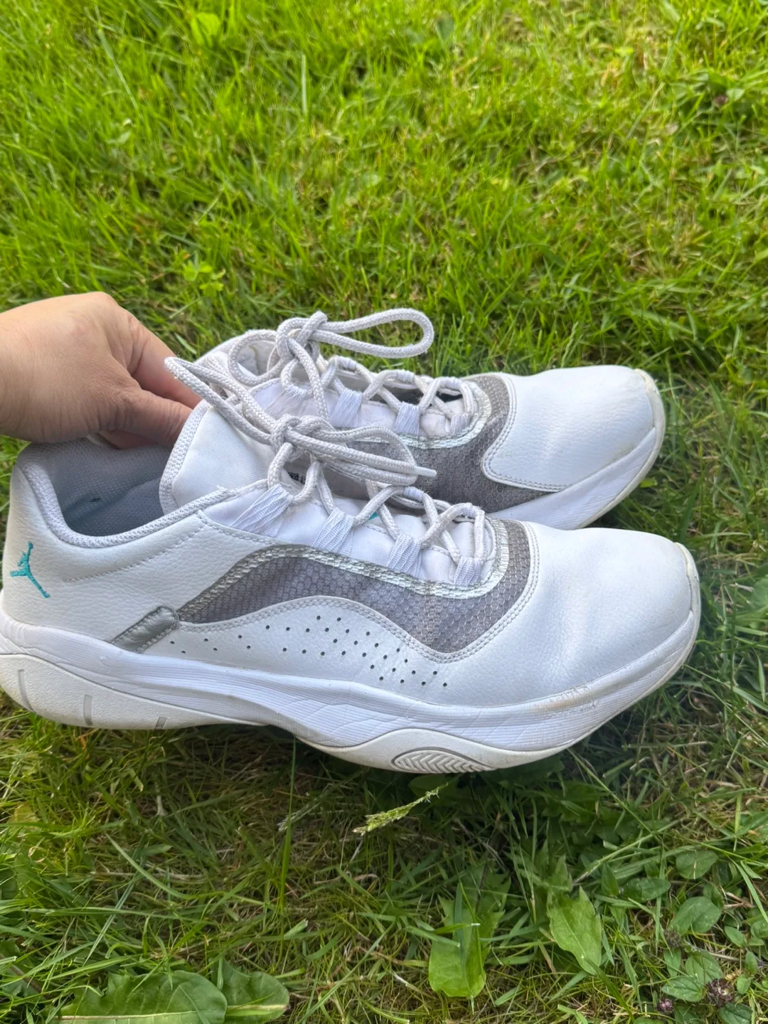 Nike Air Jordan White Sneakers image indicator(2)