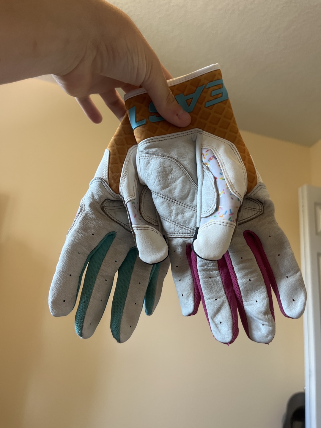 Easton Walk-Off Ethos Limited Edition Batting Gloves - photo 5