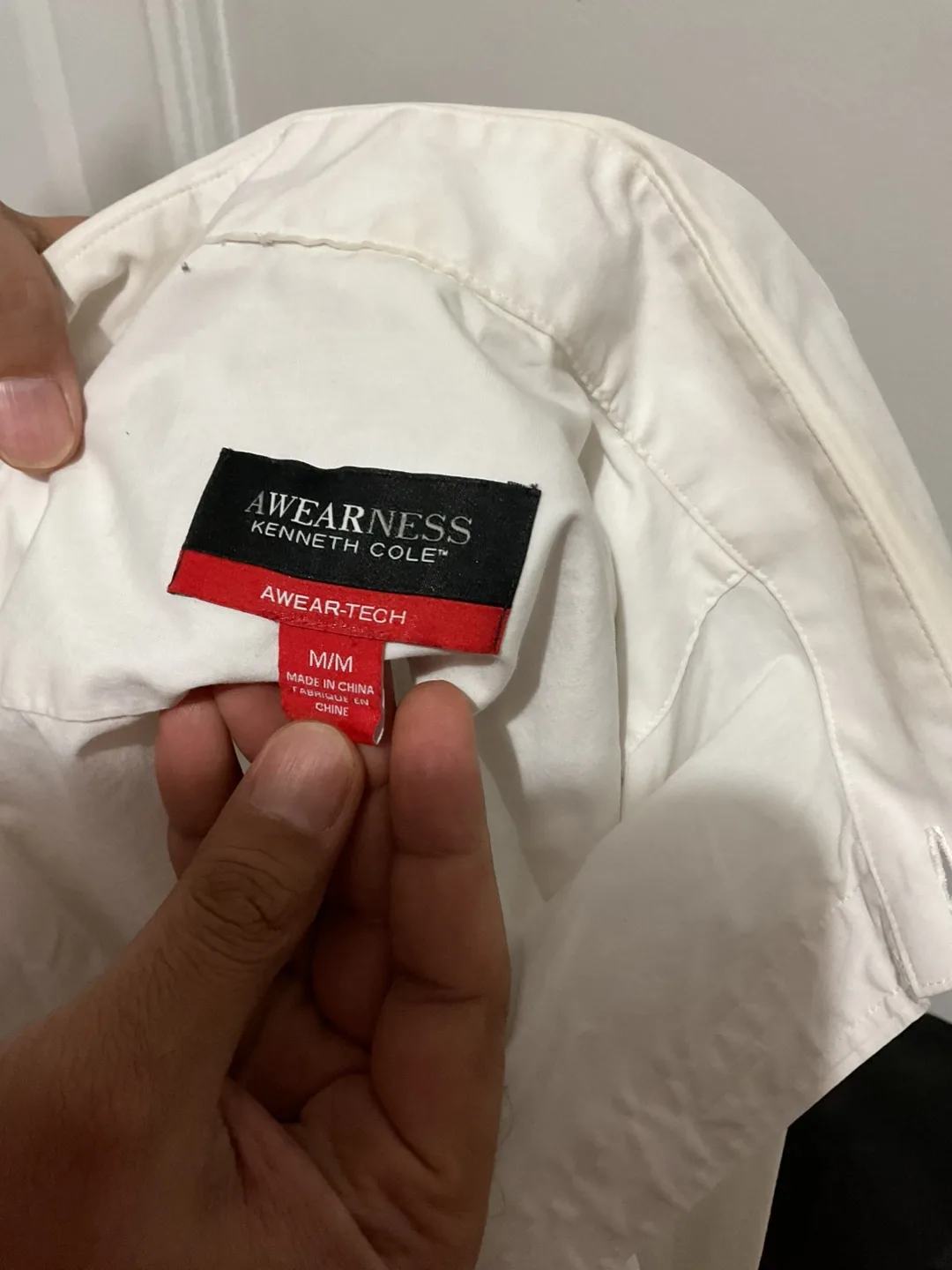 Hugo Boss White Slim Fit Shirt - Size 41 thumbnail