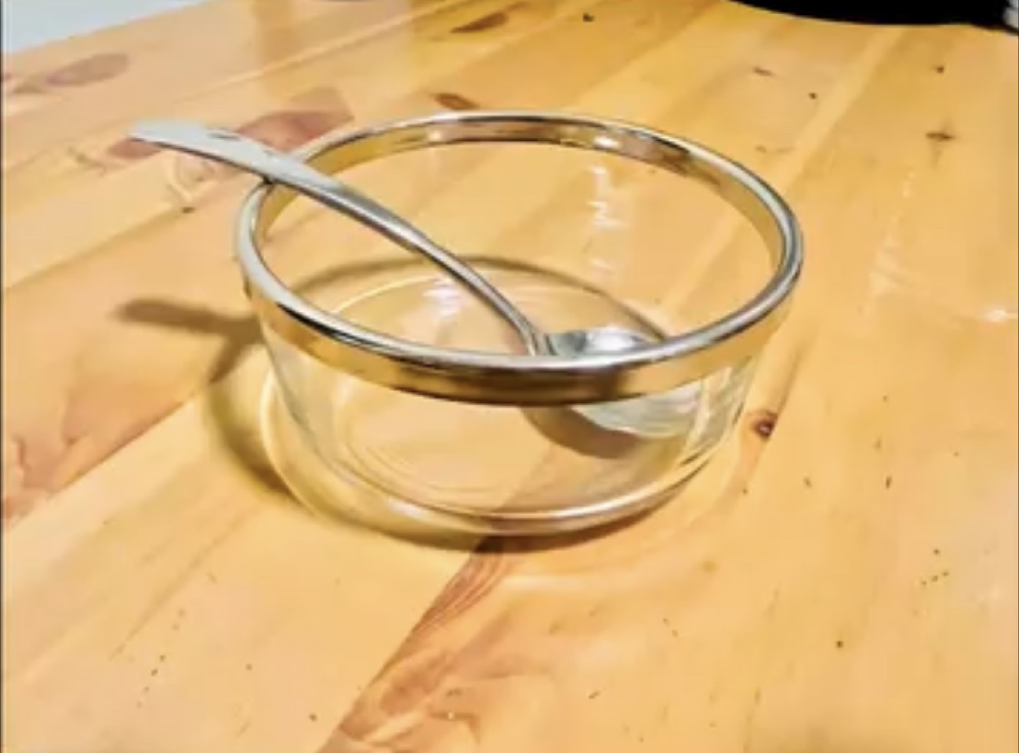 Glass Dessert Bowls with Silver Rim - photo 3