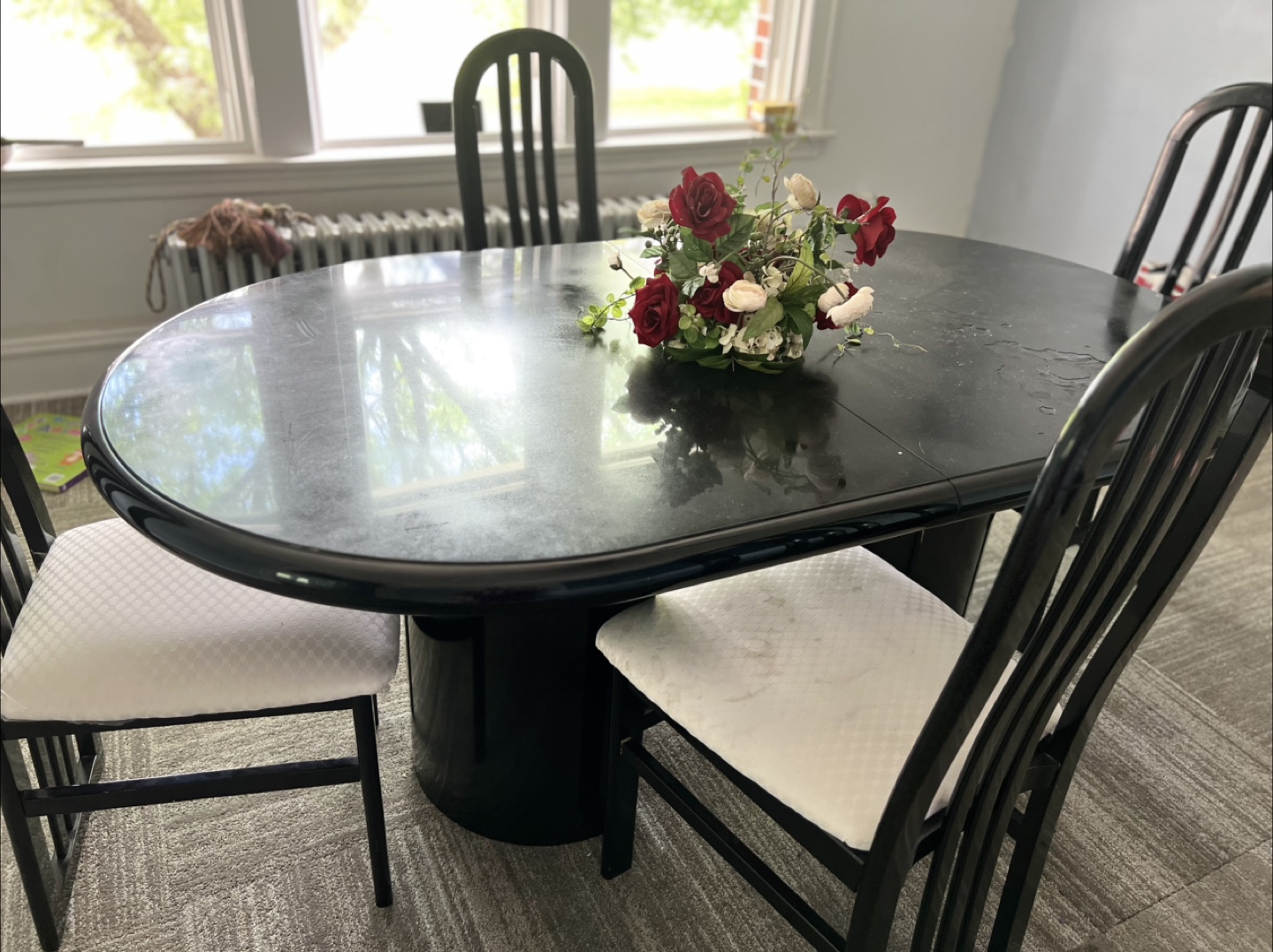 #freecycle Dining Table and Chairs - Black - photo 2