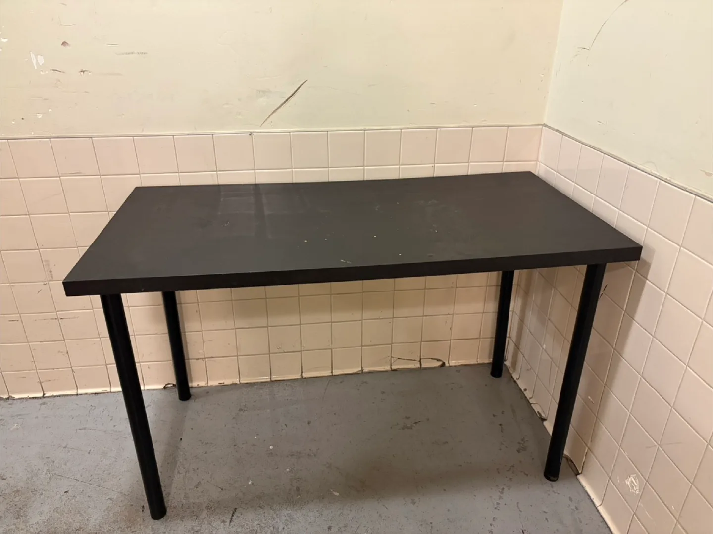 Black Desk thumbnail