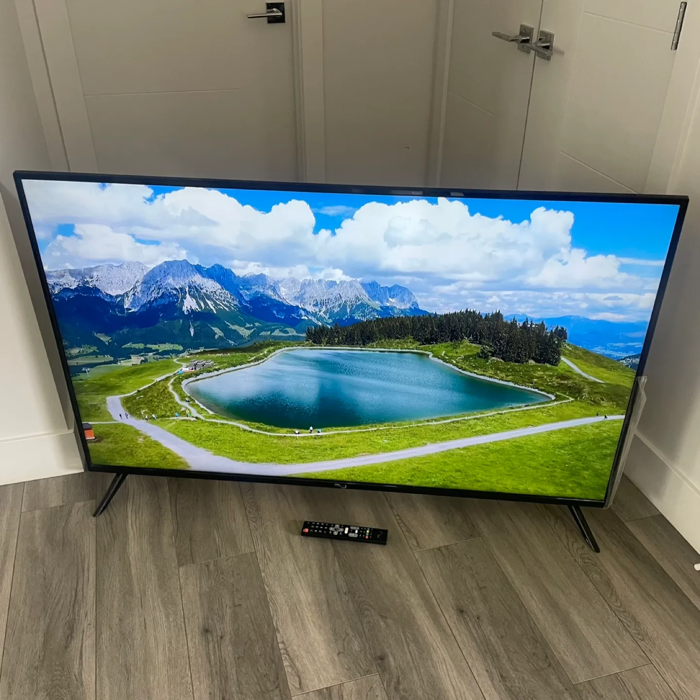 58" 4K Smart TV thumbnail