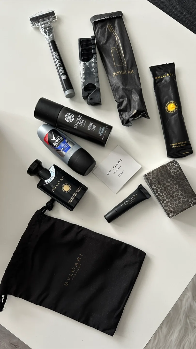 BVLGARI Travel Kit - New image indicator(2)