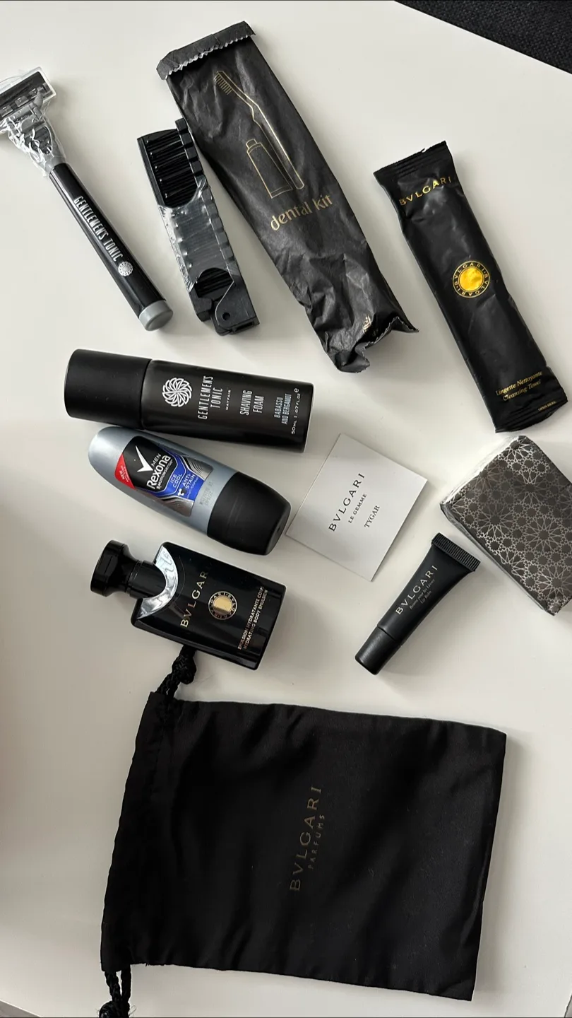 BVLGARI Travel Kit - New image indicator(3)