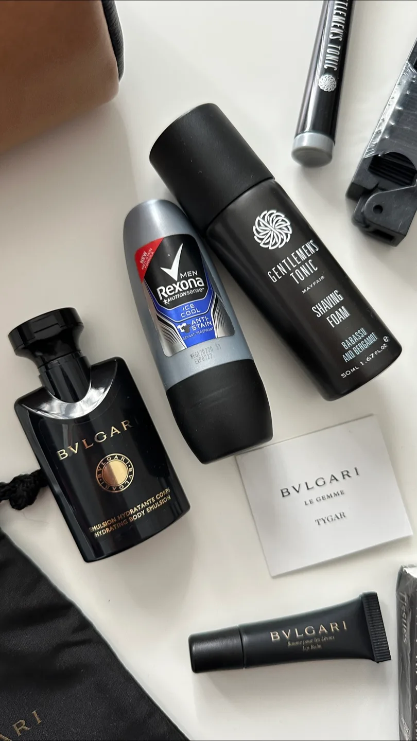 BVLGARI Travel Kit - New image indicator(4)