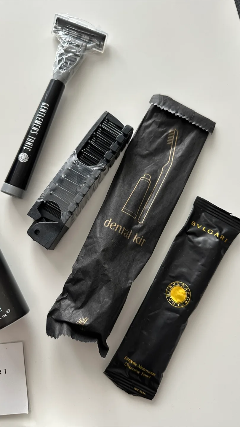 BVLGARI Travel Kit - New image indicator(5)