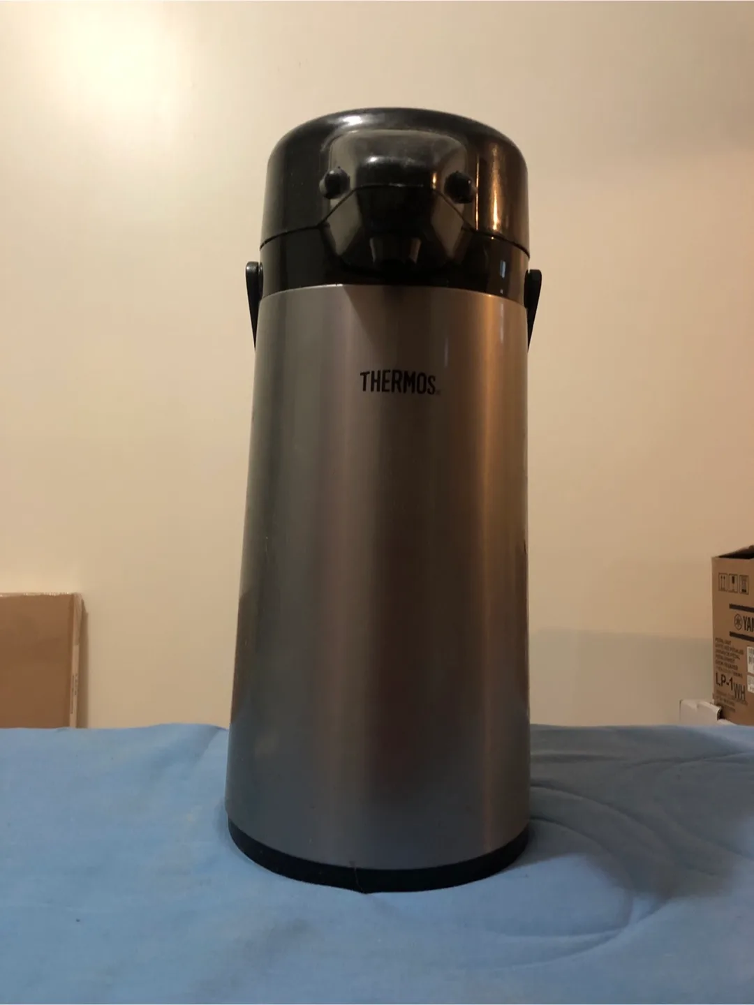 Large Thermos hot/cold water Dispenser thumbnail