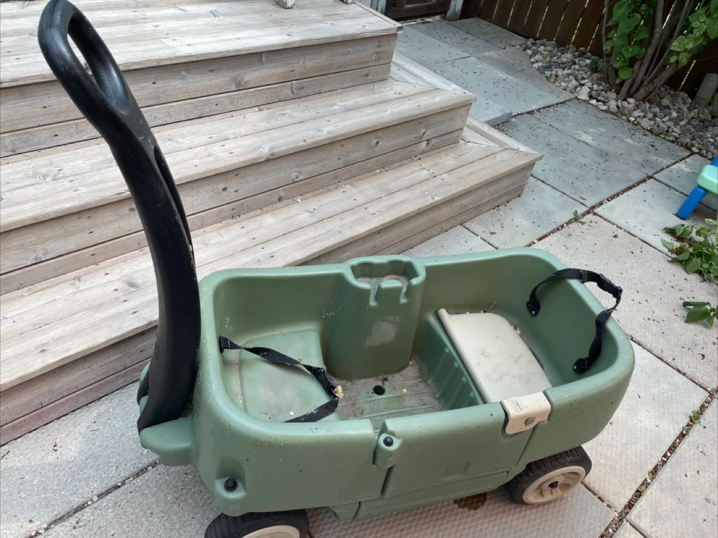 Kids Wagon with seatbelts seats 2-4 thumbnail