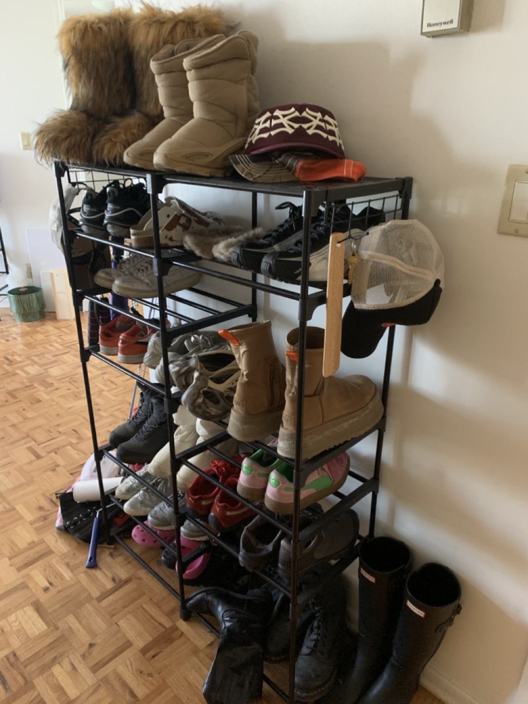 Shoe rack