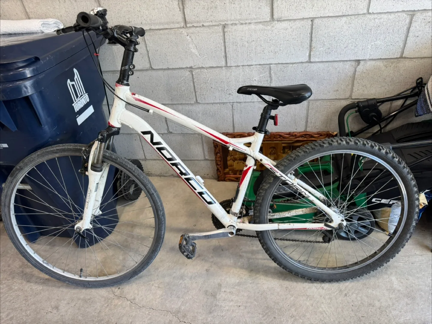 Norco Storm 6.2 Mountain Bike thumbnail