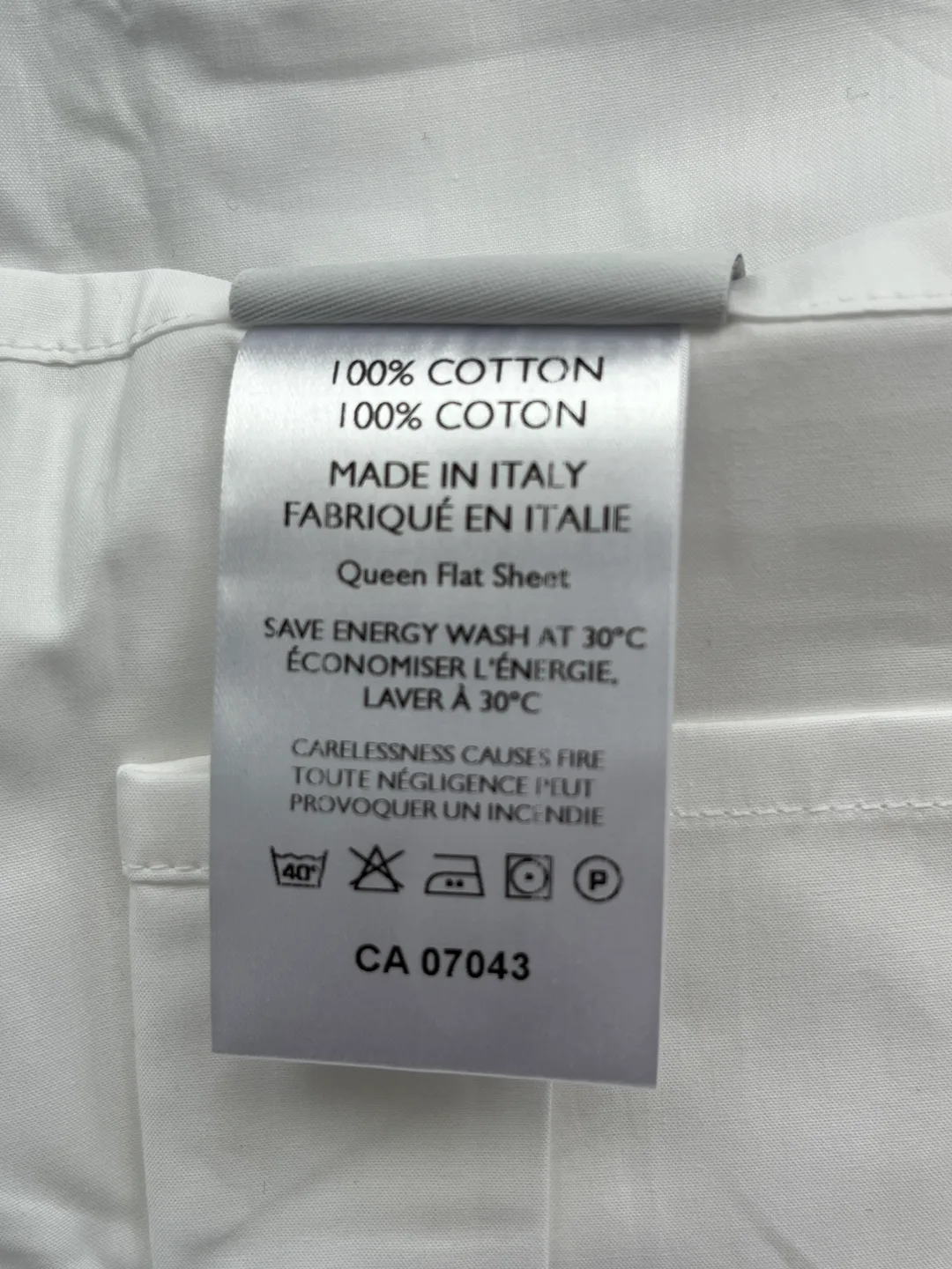 Givi Lulù Queen Flat Sheet - New in Package! image indicator(3)