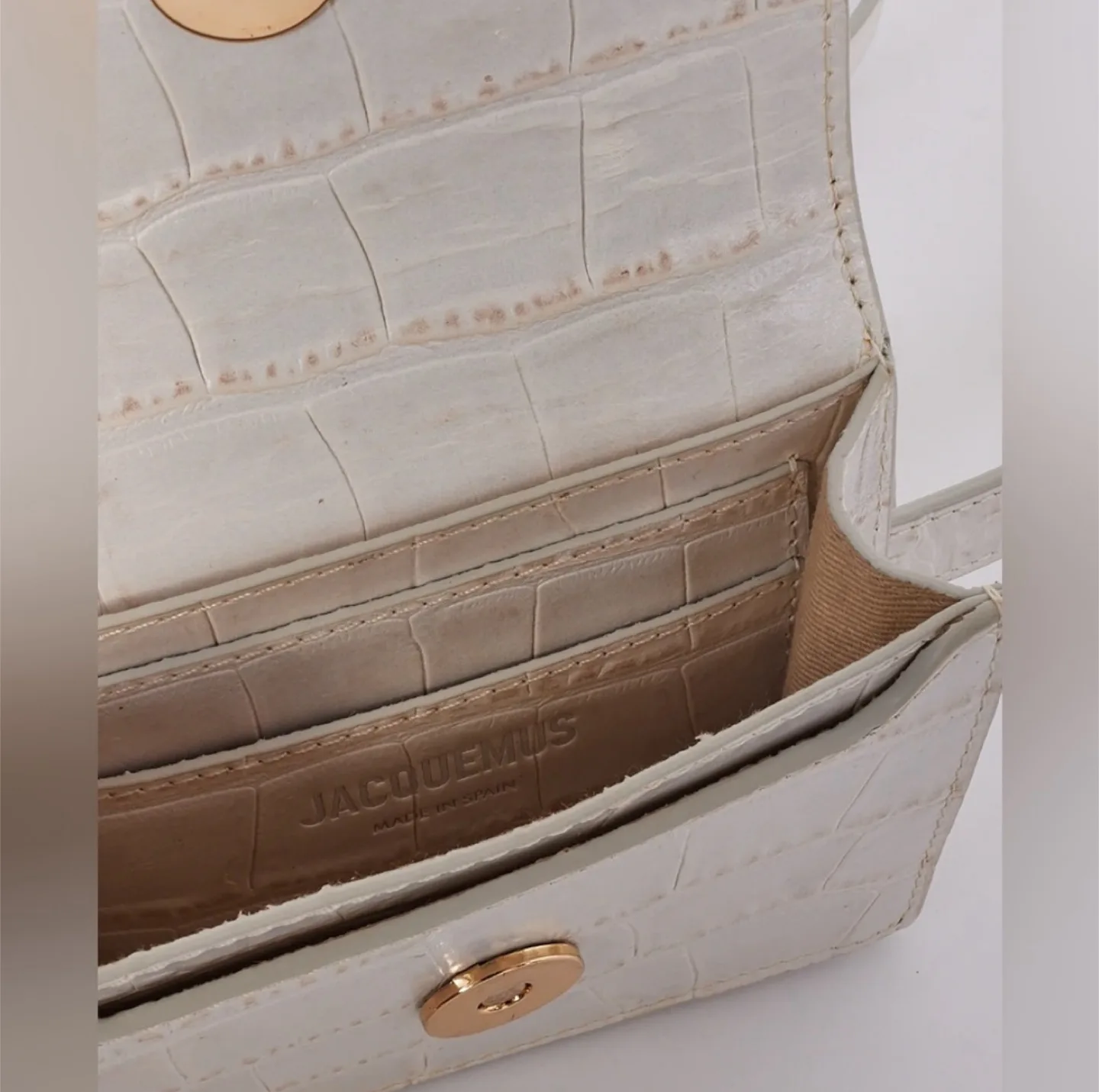 Jacquemus White Croc Embossed Leather La Ceinture Bello Belt Bag image indicator(4)