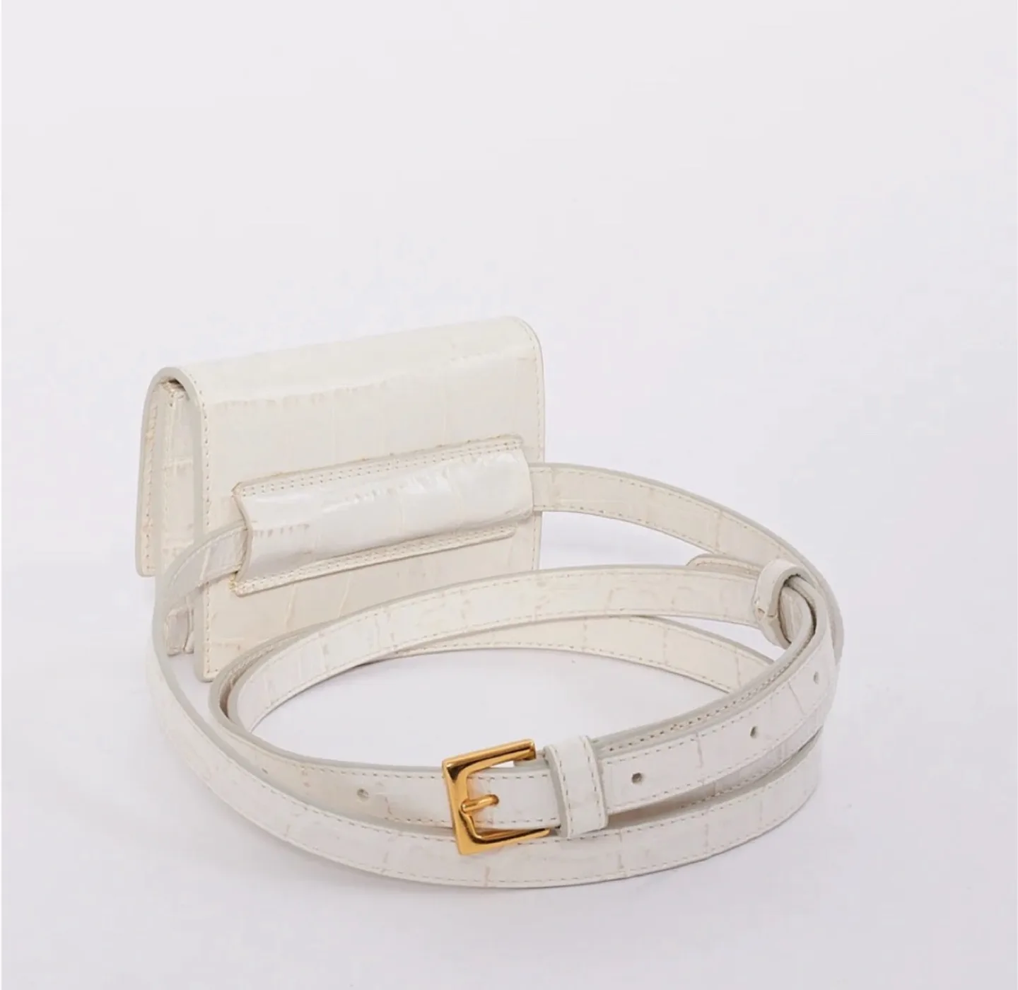 Jacquemus White Croc Embossed Leather La Ceinture Bello Belt Bag image indicator(3)