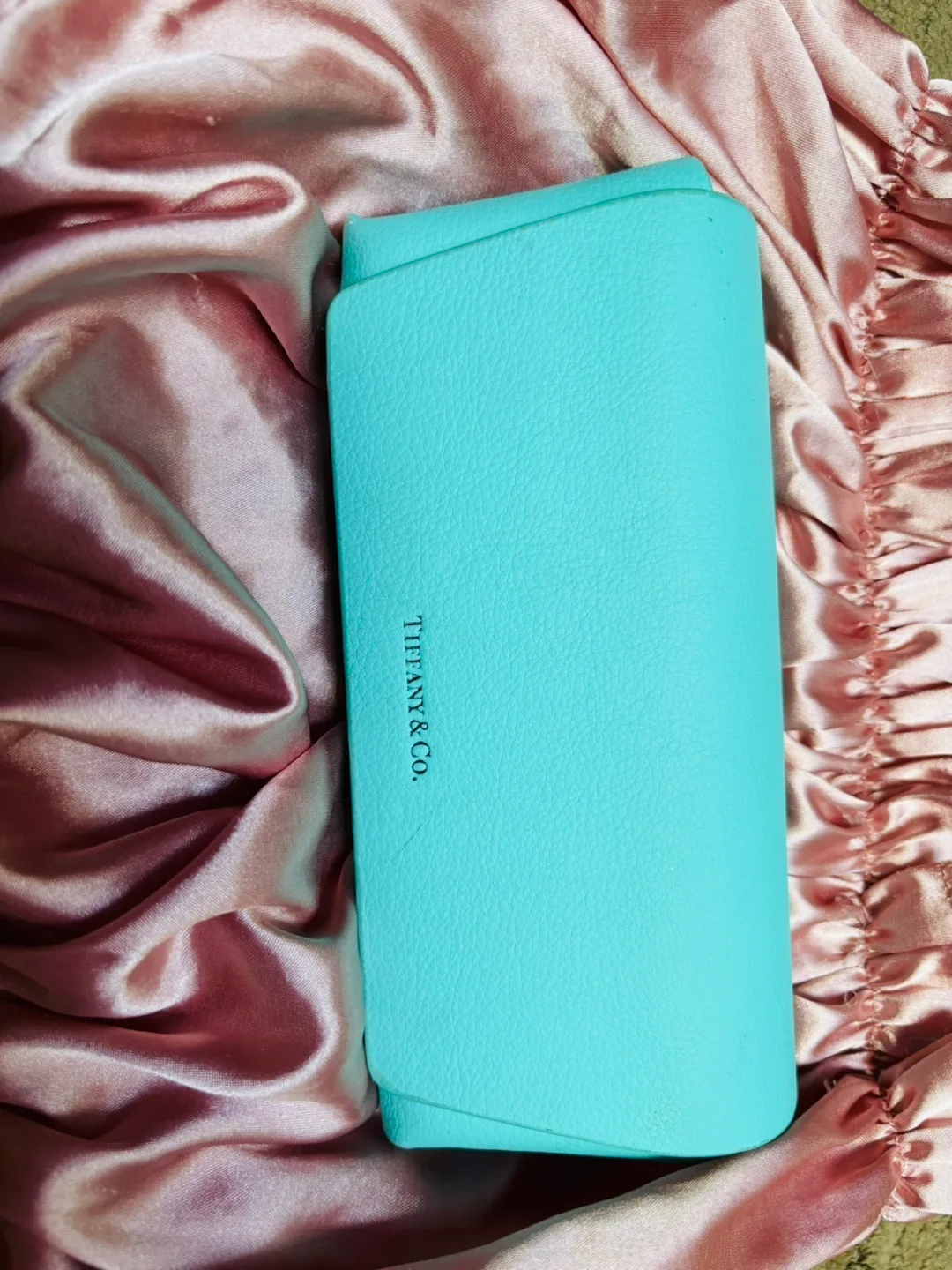 Tiffany & Co. Sunglasses with Case image indicator(2)