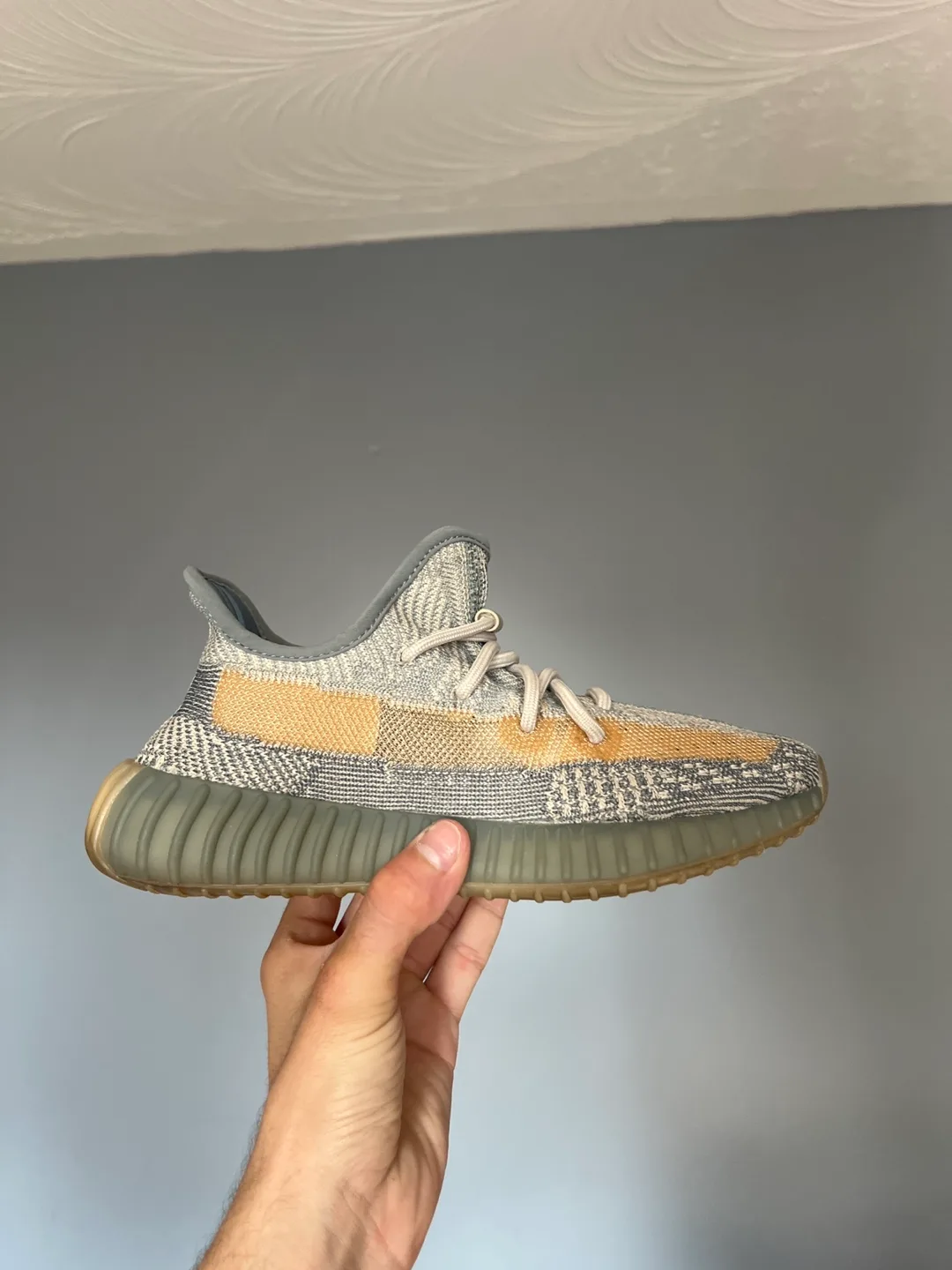 Adidas Yeezy Boost 350 V2 thumbnail