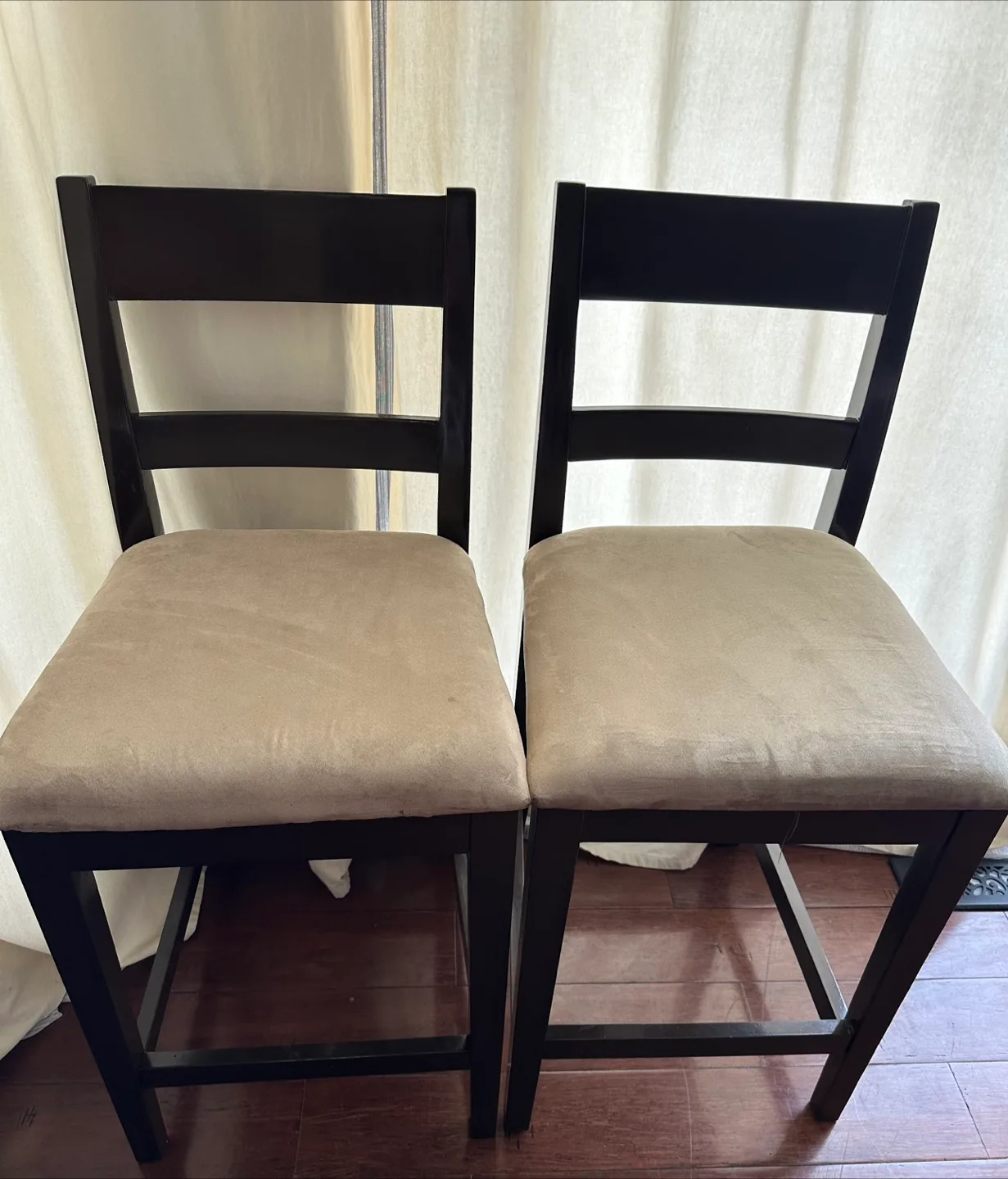 Bar stools thumbnail