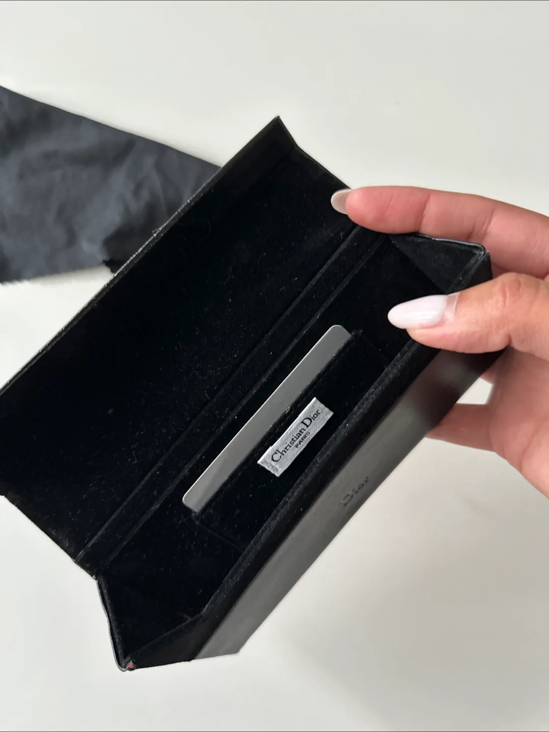 Christian Dior Sunglasses Case image indicator(2)