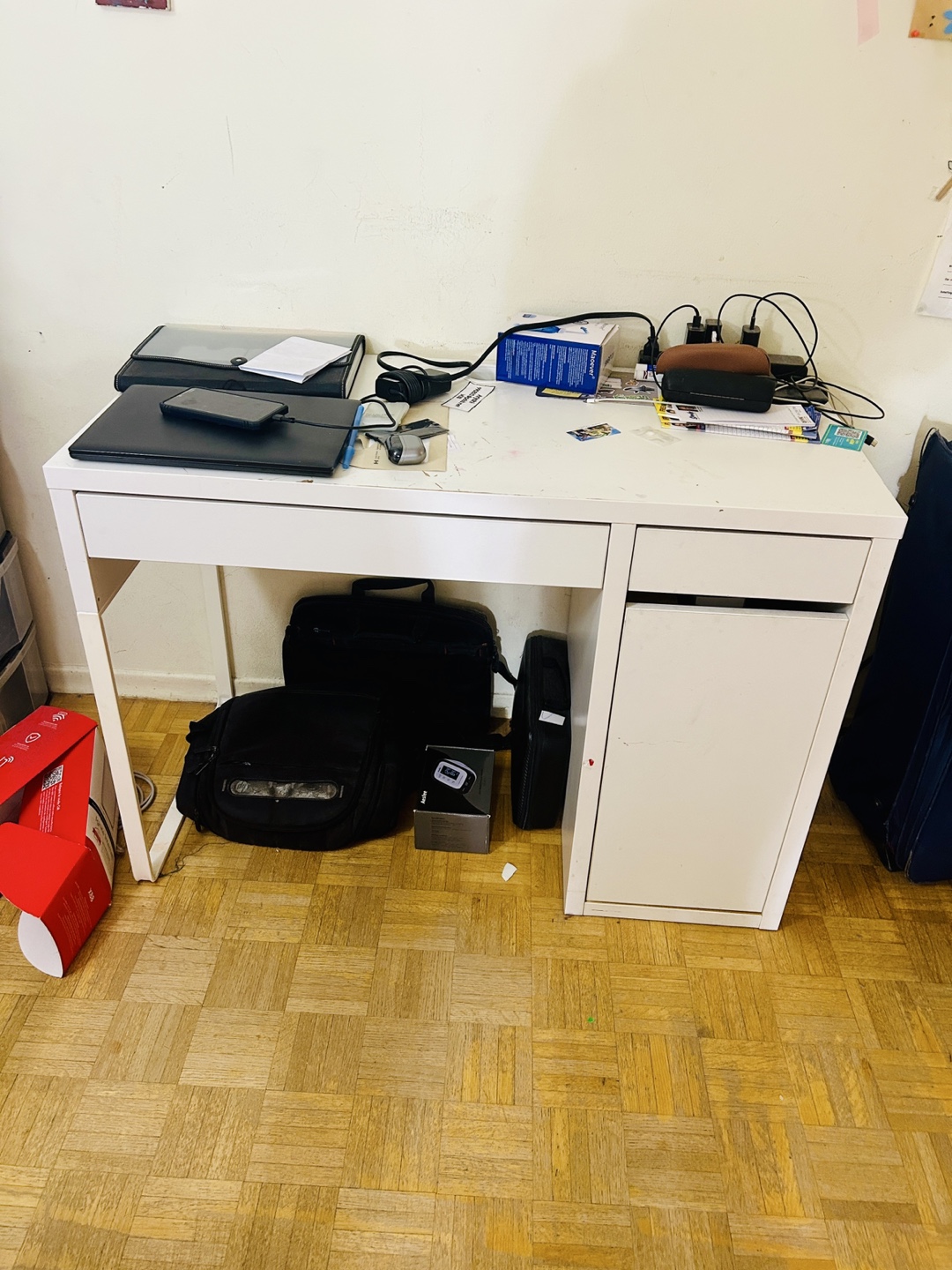 White Desk