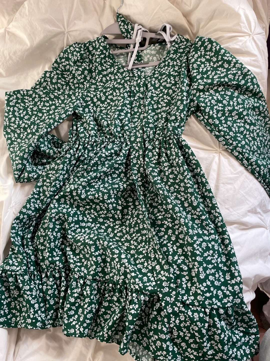 Dress for girls thumbnail
