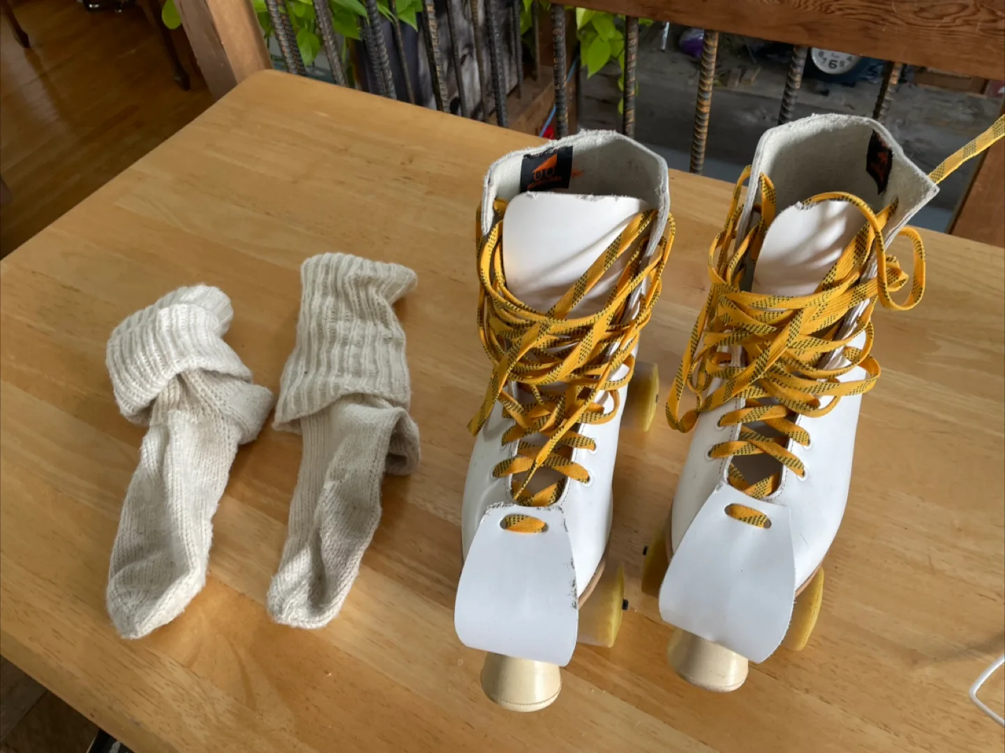 Canadian Made Roller Skates Women’s Size 8-10 thumbnail