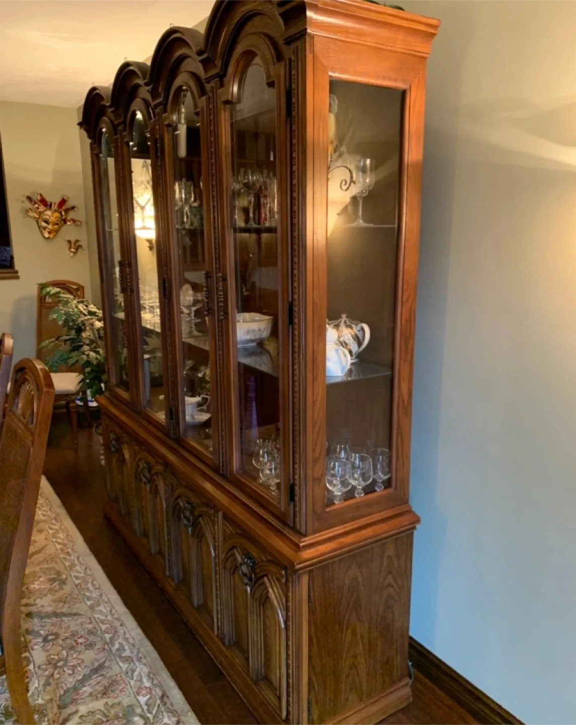 Dining Table with 6 Chairs & China Cabinet image indicator(8)