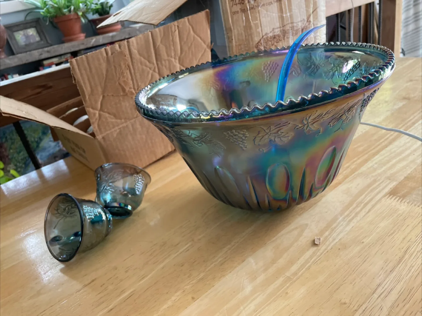 Carnival Glass Punch Bowl w/ 12 Cups! Brand New Never Used! thumbnail