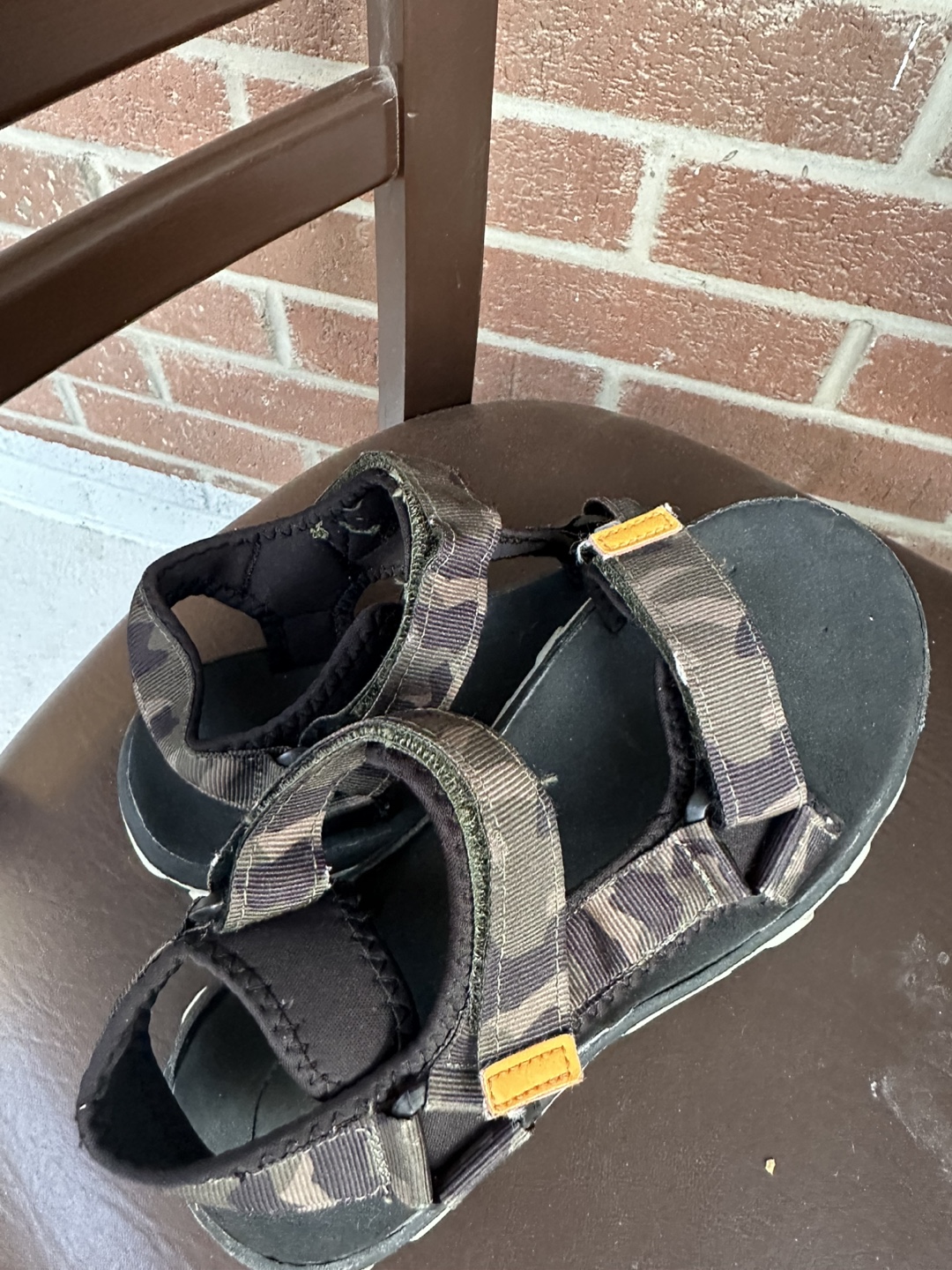Size 4 Camo Sandals